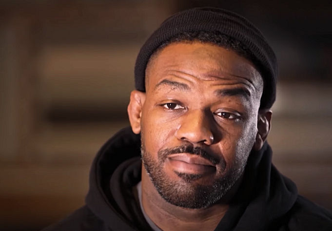 Dlaczego nie pokona Aspinalla, skoro ten jest taki słaby? Dlaczego nie zwakuje pasa? Czy Gane pokonałby Brytyjczyka? Tyrady Jonesa!