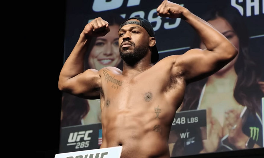 „Człowieku, kładłem się spać z ogromnym bólem” – Jon Jones ujawnia poważne problemy zdrowotne