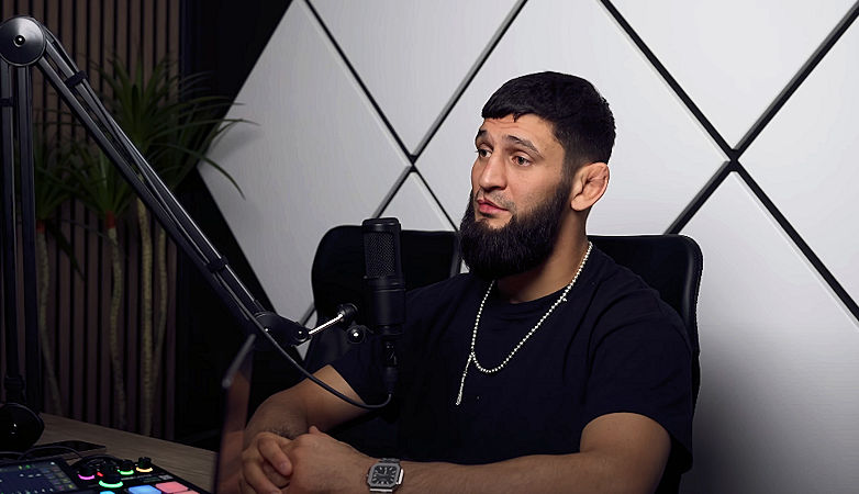 Walka z Dricusem Du Plessisem ostatnią w karierze Khamzata Chimaeva? Nieoczekiwane doniesienia ze strony byłego klubowego kolegi Czeczena!