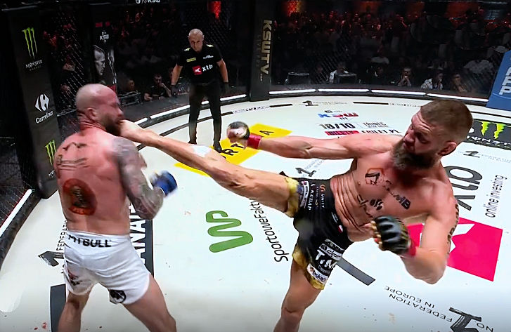 Bajeczne kopnięcie na głowę! Piotr Kuberski ciężko znokautował Radosława Paczuskiego na KSW 109 (VIDEO)