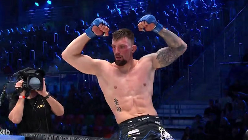 Srogi debiut! Kacper Sochacki skończył Jordana Nandora w pierwszej rundzie na KSW 115