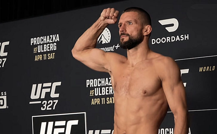 Ważenie przed UFC 327 – Mateusz Gamrot w limicie, niska waga Jiriego Prochazki