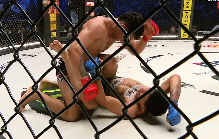 Stójka i zapasy! Marcello Morelli rozbił jednogłośnie Werllesona Martinsa na KSW 117