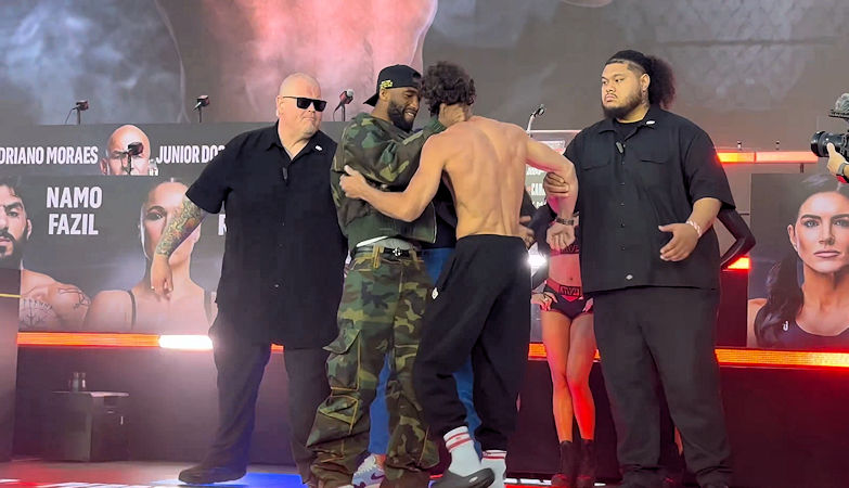 Udawane podanie ręki i chwyt za kark! Salahdine Parnasse w intensywnym staredownie z Kennethem Crossem przed MVP MMA 1 (VIDEO)
